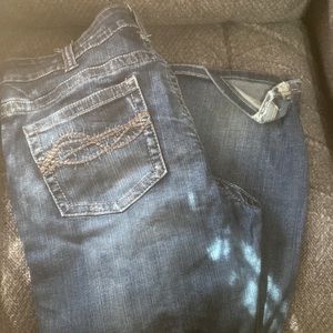 Cowgirl Tuff Don’t Fence Me in Dark Wash 34W x 31L